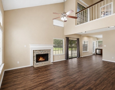 608 Fiesta Circle - Photo Thumbnail 5
