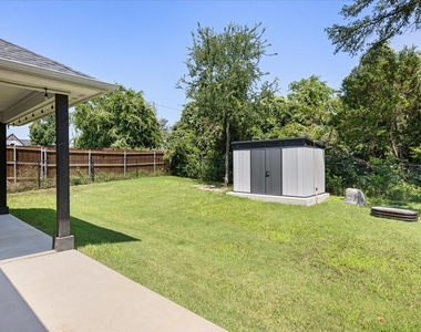 2206 Navasota Street - Photo Thumbnail 18