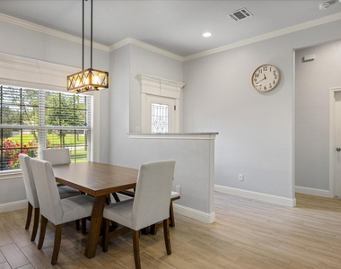 2206 Navasota Street - Photo Thumbnail 3