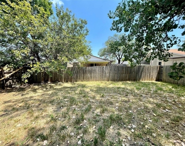 9551 Kerrville Street - Photo Thumbnail 7