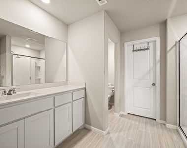 336 Wildrose Circle - Photo Thumbnail 17
