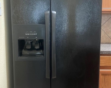 1213 Redman Avenue - Photo Thumbnail 7