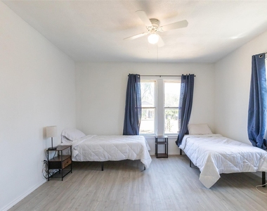 1833 N 7th Street - Photo Thumbnail 23