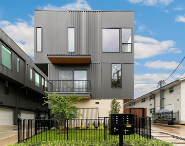 1920 Cuyler Court - Photo Thumbnail 1