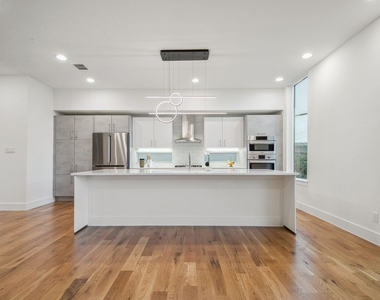 1920 Cuyler Court - Photo Thumbnail 14