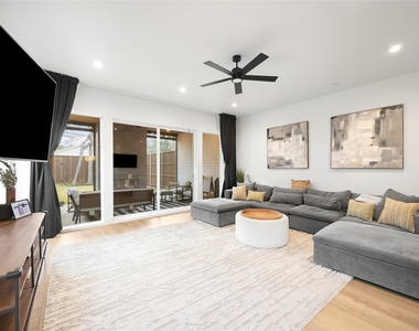 416 Grandview Avenue - Photo Thumbnail 9