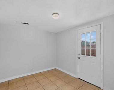 4812 Wateka Drive - Photo Thumbnail 16