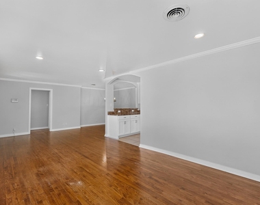 4812 Wateka Drive - Photo Thumbnail 9