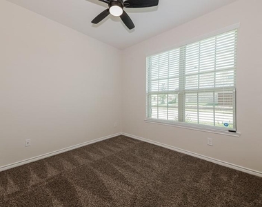 2292 Jasper Drive - Photo Thumbnail 11