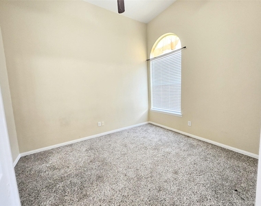 4412 Laney Court - Photo Thumbnail 25