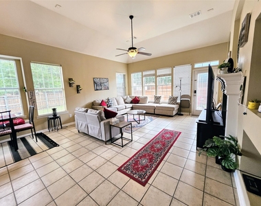 4412 Laney Court - Photo Thumbnail 4