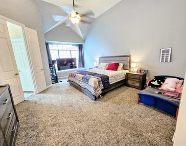 4412 Laney Court - Photo Thumbnail 14