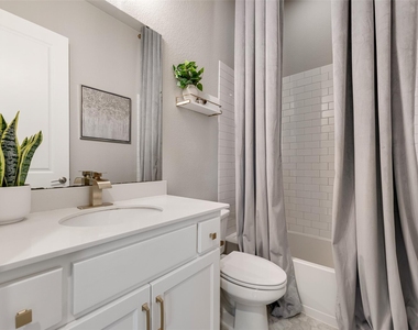 2900 Vaquero Lane - Photo Thumbnail 17