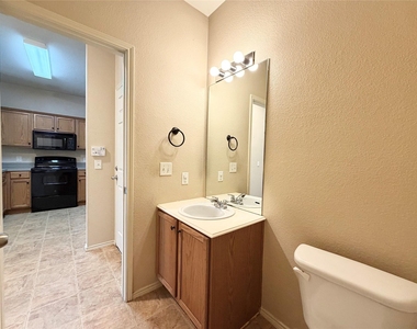 2224 Stonepark Place - Photo Thumbnail 9