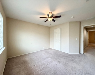 2224 Stonepark Place - Photo Thumbnail 22