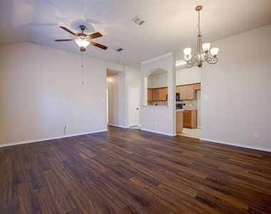 1314 Piedmont Drive - Photo Thumbnail 4