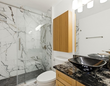 5111 Manett Street - Photo Thumbnail 8