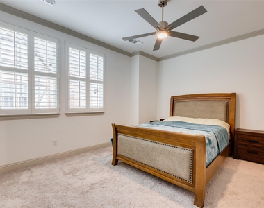 7124 Soto Street - Photo Thumbnail 16