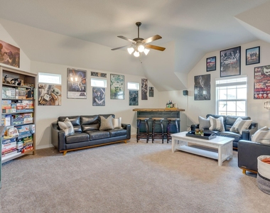 117 Mockingbird Hill Drive - Photo Thumbnail 5