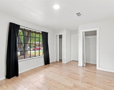 1505 Westridge Drive - Photo Thumbnail 10