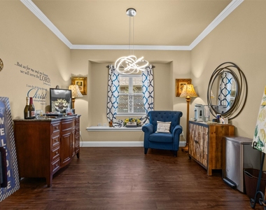 205 Melody Way - Photo Thumbnail 5