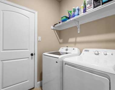 205 Melody Way - Photo Thumbnail 21