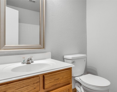 1133 Jamie Drive - Photo Thumbnail 14