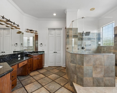 5609 La Foy Boulevard - Photo Thumbnail 8