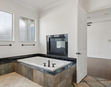 5609 La Foy Boulevard - Photo Thumbnail 9