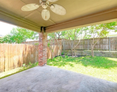 6925 Red Bluff Drive - Photo Thumbnail 25