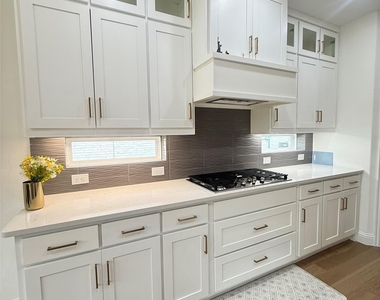 11400 Finch Hattons Drive - Photo Thumbnail 7