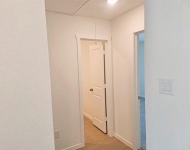 15009 Bushwacker Way - Photo Thumbnail 14