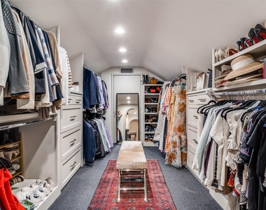 5422 Merrimac Avenue - Photo Thumbnail 14