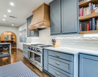 5422 Merrimac Avenue - Photo Thumbnail 9