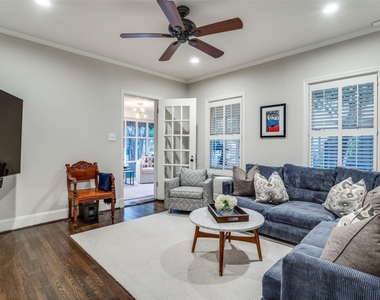 5422 Merrimac Avenue - Photo Thumbnail 5