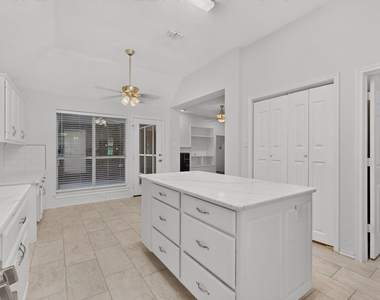 304 Belvedere Drive - Photo Thumbnail 12