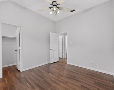 304 Belvedere Drive - Photo Thumbnail 22