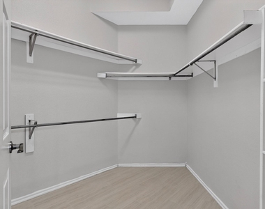304 Belvedere Drive - Photo Thumbnail 28