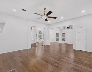304 Belvedere Drive - Photo Thumbnail 10