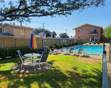 11304 Park Central Place - Photo Thumbnail 20