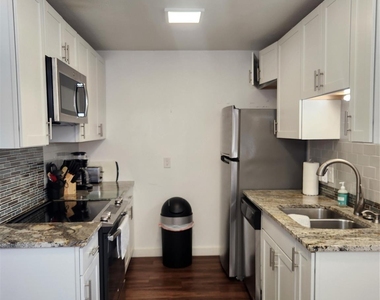 11304 Park Central Place - Photo Thumbnail 8