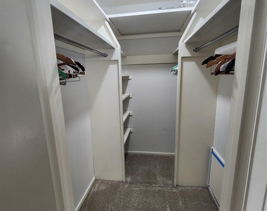 11304 Park Central Place - Photo Thumbnail 16
