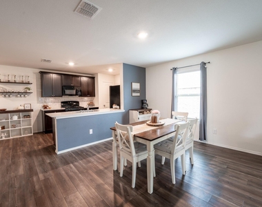 771 Bayonet Street - Photo Thumbnail 3