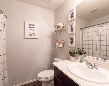 771 Bayonet Street - Photo Thumbnail 16