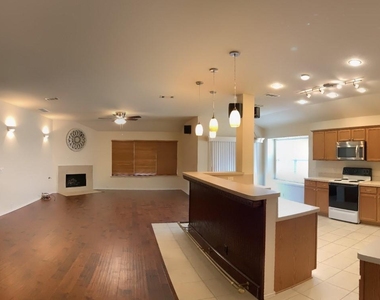 1604 Desperado Road - Photo Thumbnail 3