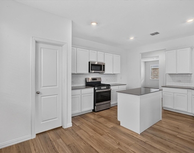 1222 Smoketree Lane - Photo Thumbnail 9