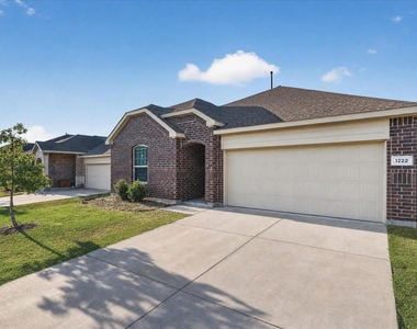 1222 Smoketree Lane - Photo Thumbnail 2