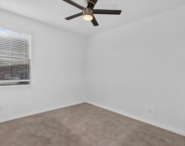 1222 Smoketree Lane - Photo Thumbnail 16