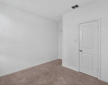 1222 Smoketree Lane - Photo Thumbnail 17