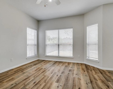 3108 Spotted Owl Drive - Photo Thumbnail 7
